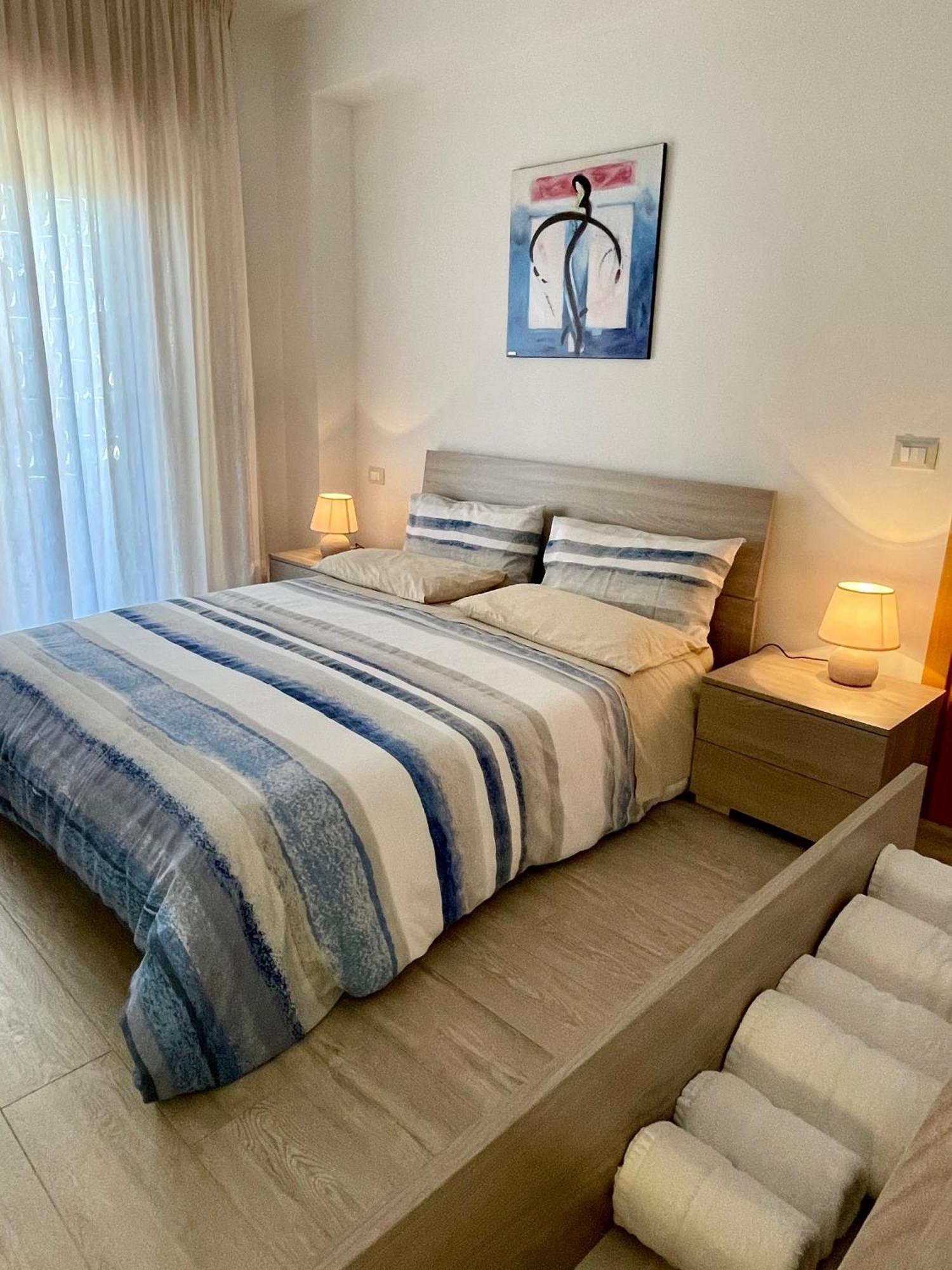 Vistamare Apartments Reggio di Calabria Ngoại thất bức ảnh